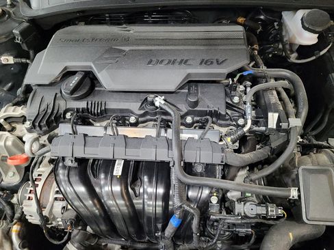 Used 2024 Hyundai Elantra SEL FWD image 30
