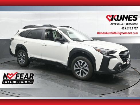 Used 2025 Subaru Outback Premium AWD/4WD image 1