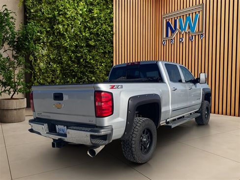 Used 2019 Chevrolet Silverado 3500 LTZ w/ LTZ Plus Package AWD/4WD image 30