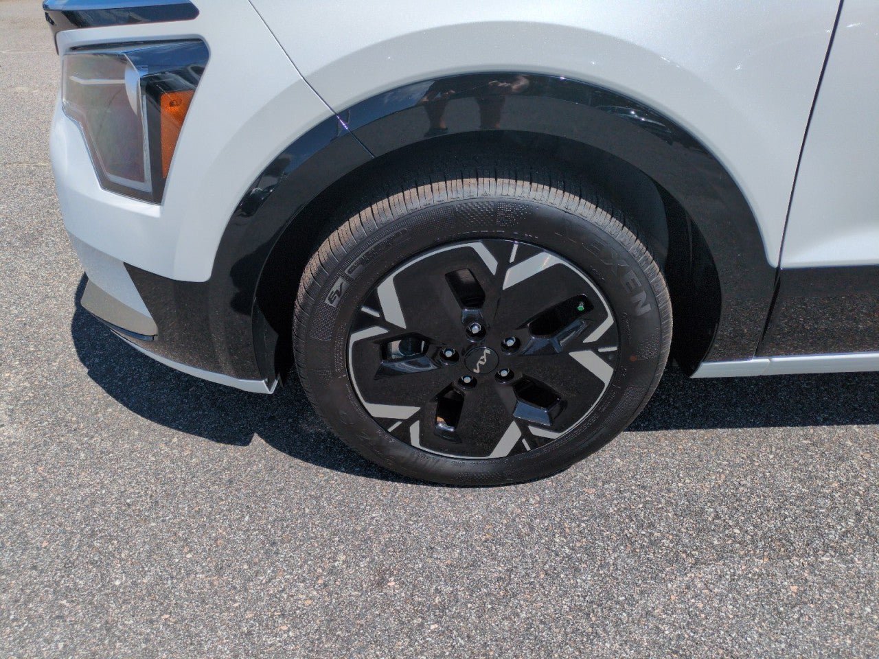 New 2026 Kia Niro Wind FWD image 9