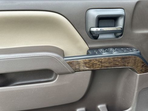 Used 2017 Chevrolet Silverado 1500 LT w/ All Star Edition image 10