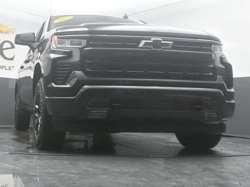 Used 2023 Chevrolet Silverado 1500 RST w/ Z71 Off-Road Package AWD/4WD image 3