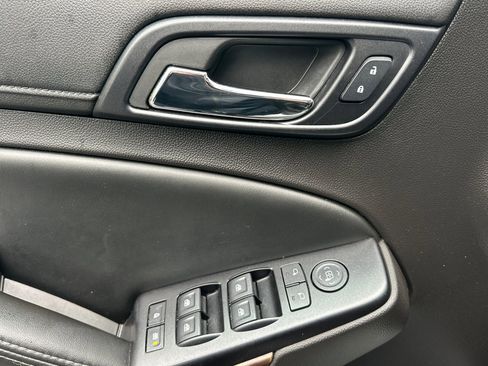 Used 2015 Chevrolet Tahoe LT image 11