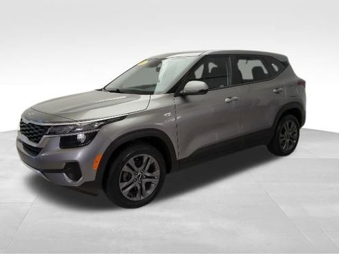 Used 2023 Kia Seltos LX image 1