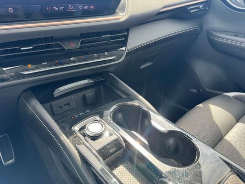 Used 2024 Buick Envision Sport Touring image 13