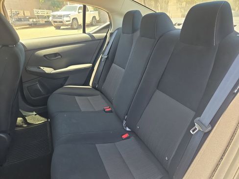 Used 2024 Nissan Sentra SV FWD image 13