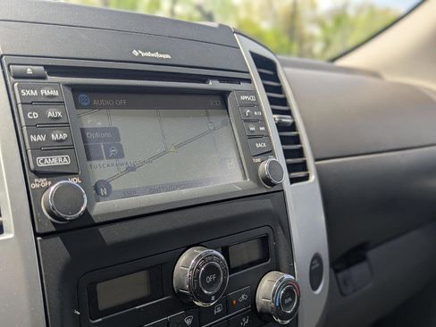 Used 2020 Nissan Frontier PRO-4X w/ Pro-4x Utility Package AWD/4WD image 27