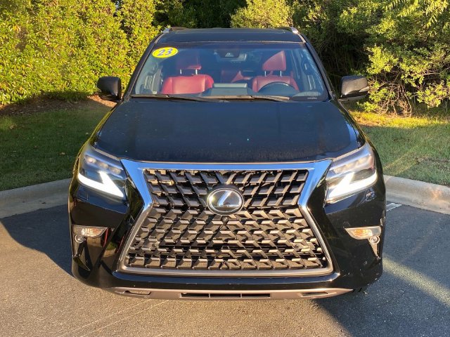 Used 2023 Lexus GX 460 Luxury w/ Accessory Package AWD/4WD image 2
