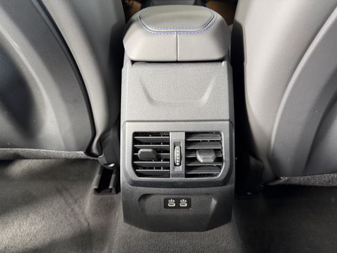 Used 2026 BMW M235i xDrive w/ Technology Package image 17