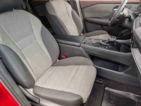 Used 2023 Nissan Rogue SV FWD image 28