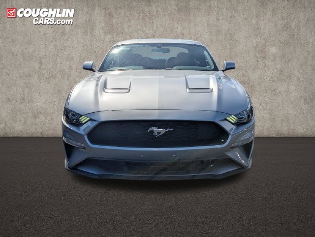 Used 2020 Ford Mustang Coupe RWD image 2