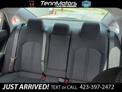 Used 2018 Hyundai Sonata SE FWD image 13