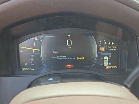 Used 2015 Cadillac Escalade Luxury AWD/4WD image 26