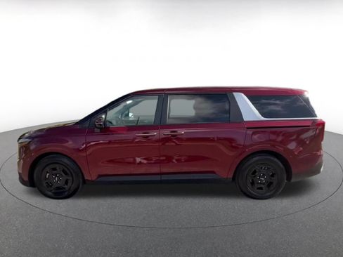 Used 2026 Kia Carnival FWD image 9