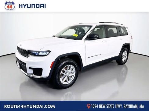 Used 2023 Jeep Grand Cherokee L Laredo image 1