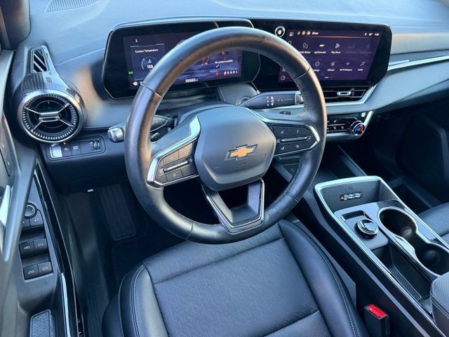 Used 2026 Chevrolet Equinox LT w/ Convenience Package II FWD image 17