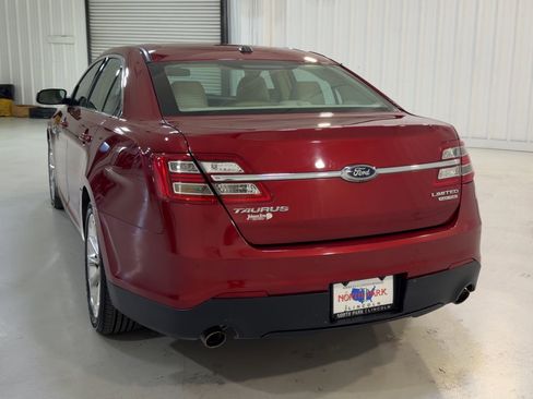 Used 2014 Ford Taurus Limited w/ Equipment Group 301A image 8
