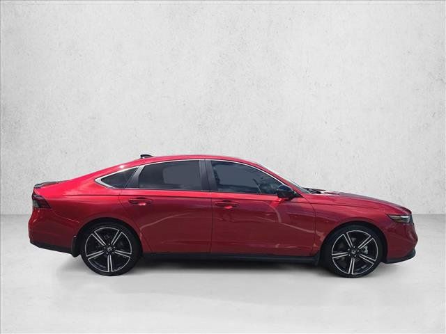 Used 2024 Honda Accord Sport image 4