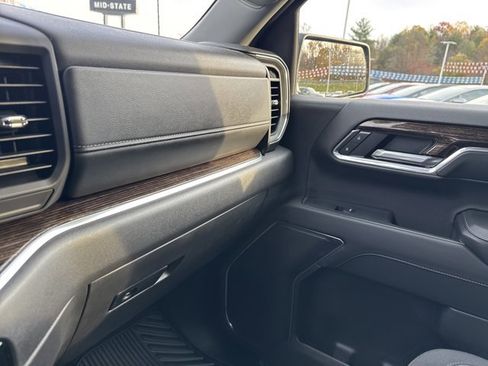 Used 2024 GMC Sierra 1500 Elevation image 23