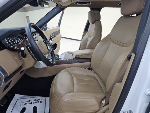 Used 2025 Land Rover Range Rover SE AWD/4WD image 19