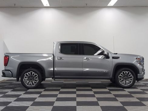 Used 2026 GMC Sierra 1500 Denali Ultimate AWD/4WD image 8