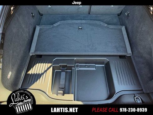 Used 2025 Dodge Charger R/T w/ Quick Order Package 25M R/T image 24