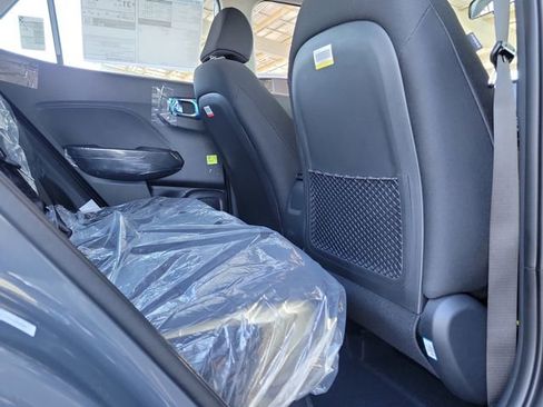 New 2026 Hyundai Venue SE image 18