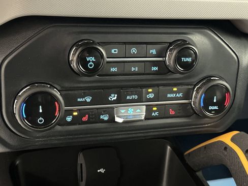 Used 2022 Ford Bronco Badlands AWD/4WD image 19