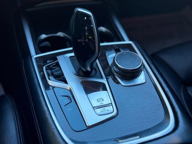 Used 2020 BMW 740i RWD image 40
