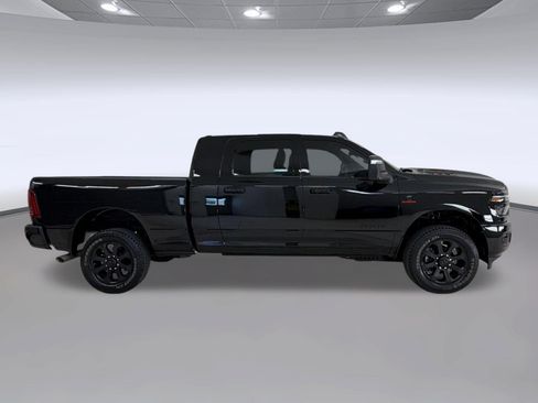 Used 2025 RAM 2500 Laramie w/ Night Edition AWD/4WD image 8