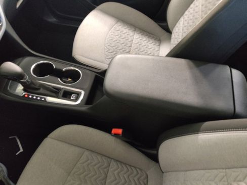 Used 2022 Chevrolet Equinox LS FWD image 26