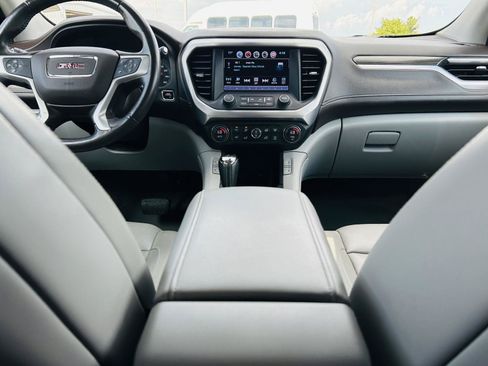 Used 2017 GMC Acadia SLT FWD image 25