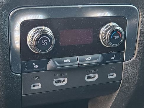 Used 2024 GMC Yukon XL Denali image 26