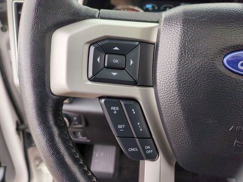 Used 2018 Ford F150 Lariat w/ Equipment Group 502A Luxury image 13