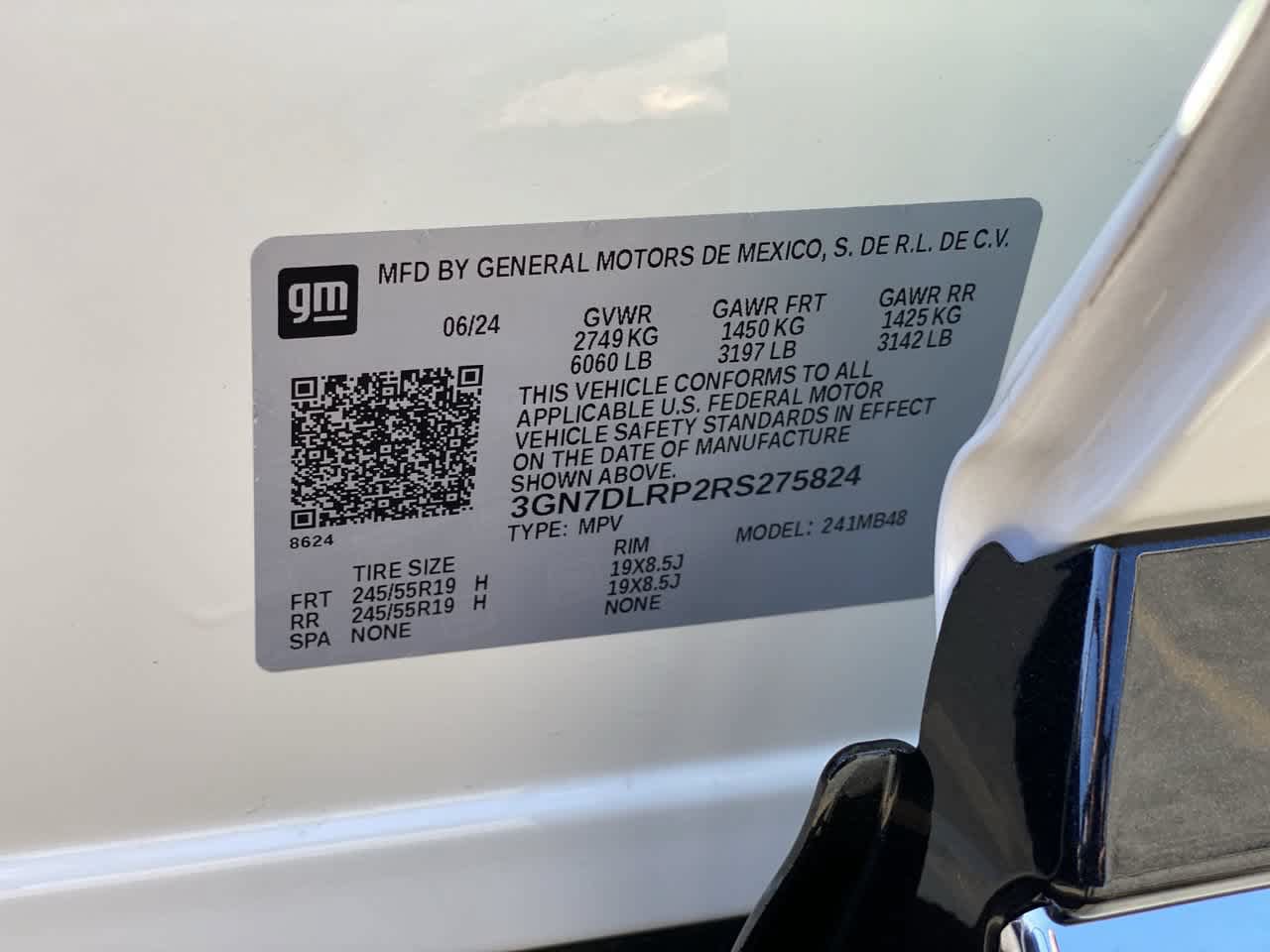 Used 2024 Chevrolet Equinox EV LT FWD image 26