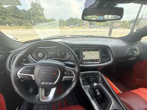 Used 2018 Dodge Challenger R/T Plus RWD image 19