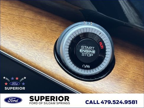 Used 2022 Jeep Grand Wagoneer Series III AWD/4WD image 36