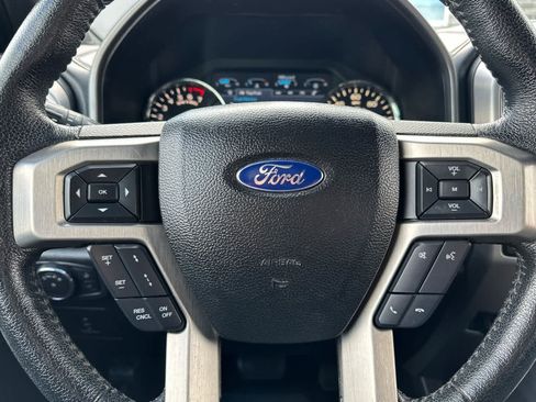 Used 2015 Ford F150 Platinum w/ Equipment Group 701A Luxury image 22