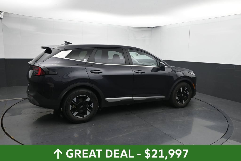 Used 2026 Kia Sportage LX FWD image 13