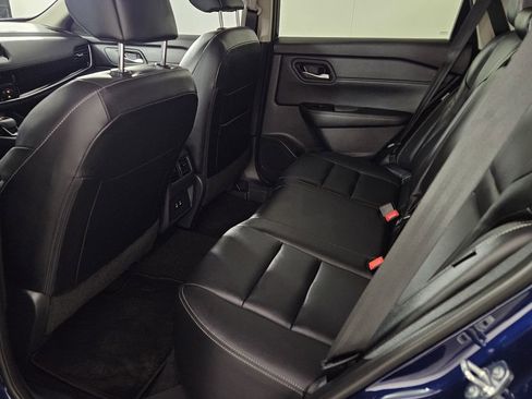 Used 2025 Nissan Rogue SL image 25