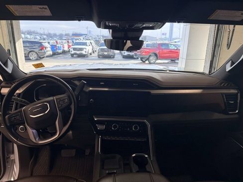 Used 2024 GMC Sierra 3500 Denali w/ Technology Package image 26