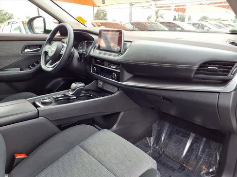 Used 2023 Nissan Rogue SV image 23