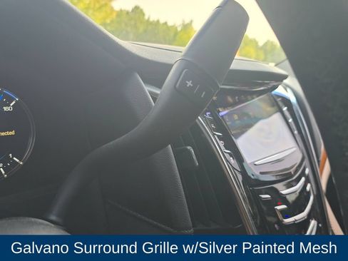 Used 2019 Cadillac Escalade Luxury w/ LPO, Radiant Package AWD/4WD image 31