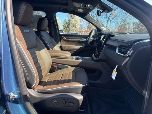 New 2026 GMC Acadia Denali Ultimate image 15