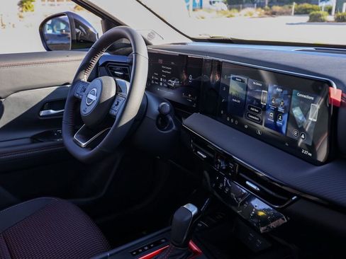 New 2026 Nissan Kicks SR image 20