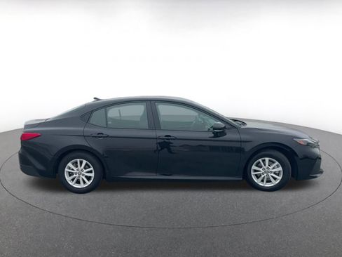 Used 2025 Toyota Camry LE image 16