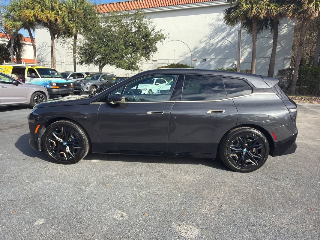 Used 2024 BMW iX M60 AWD/4WD image 3