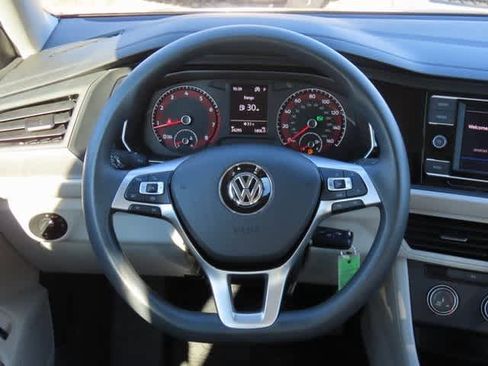Used 2021 Volkswagen Jetta S image 17