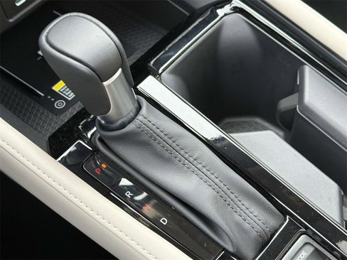 Used 2024 Honda Accord Touring image 18