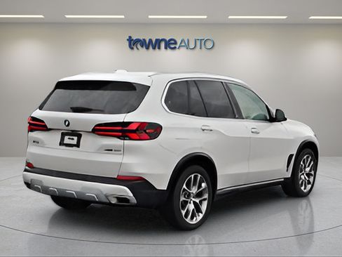 Used 2024 BMW X5 xDrive40i w/ Premium Package AWD/4WD image 6